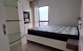 Apto com sacada